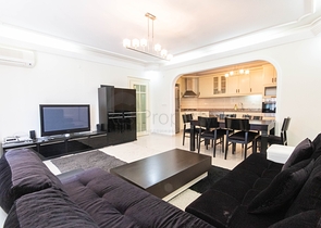 شقة اطلالة بحر في الانيا - تراس واسع - تصميم 1+2 - في محمودلار / الانيا 