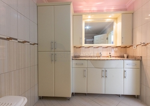 شقة اطلالة بحر في الانيا - تراس واسع - تصميم 1+2 - في محمودلار / الانيا 