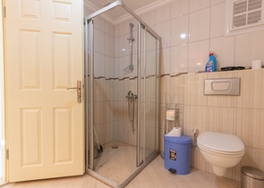 شقة اطلالة بحر في الانيا - تراس واسع - تصميم 1+2 - في محمودلار / الانيا 