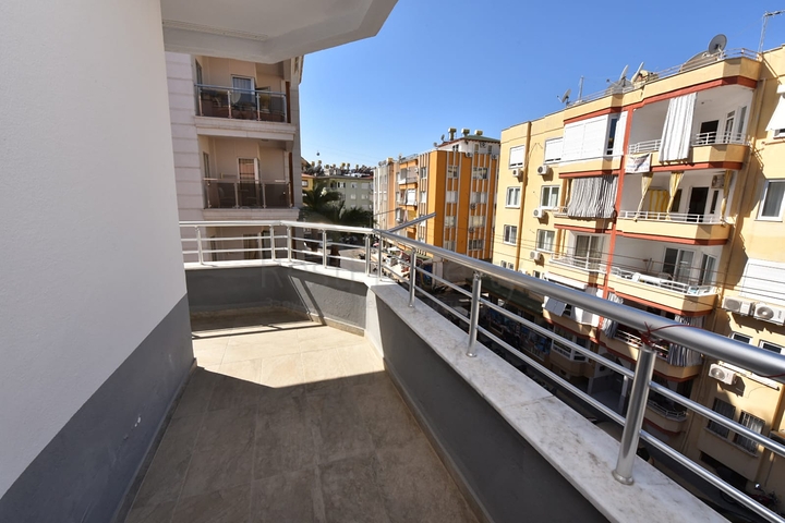 شقة للبيع قريبة من شاطئ كليوباترا - تصميم 2 غرفة وصالة 