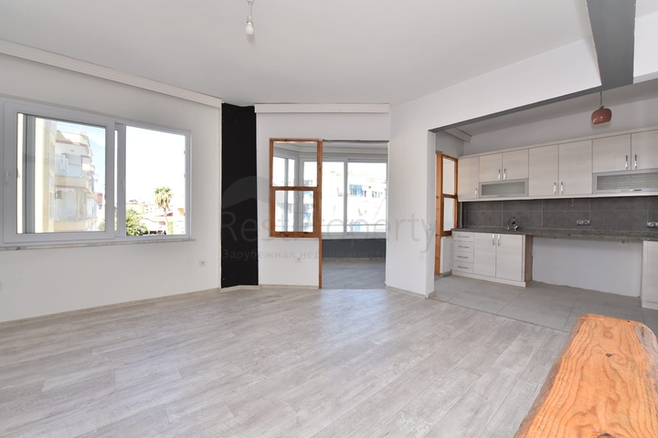 شقة للبيع قريبة من شاطئ كليوباترا - تصميم 2 غرفة وصالة 