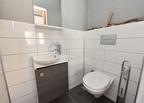 شقة للبيع قريبة من شاطئ كليوباترا - تصميم 2 غرفة وصالة 