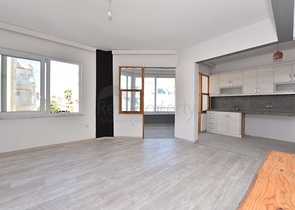 شقة للبيع قريبة من شاطئ كليوباترا - تصميم 2 غرفة وصالة 