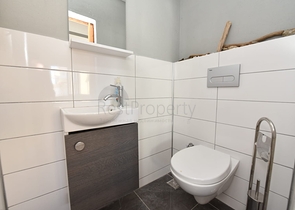 شقة للبيع قريبة من شاطئ كليوباترا - تصميم 2 غرفة وصالة 