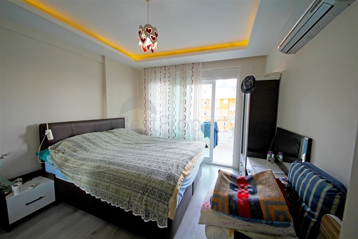 شقة اطلالة بحر في محمودلار - غرفة وصالة ضمن مجمع حديث -محمودلار / الانيا 