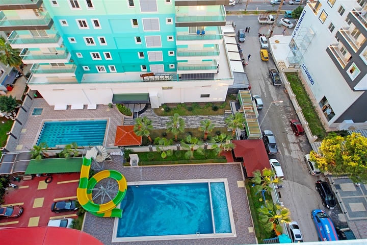 شقة اطلالة بحر في محمودلار - غرفة وصالة ضمن مجمع حديث -محمودلار / الانيا 