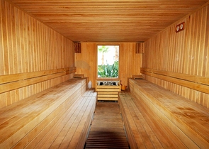 شقة اطلالة بحر في محمودلار - غرفة وصالة ضمن مجمع حديث -محمودلار / الانيا 