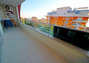 شقة اطلالة بحر في محمودلار - غرفة وصالة ضمن مجمع حديث -محمودلار / الانيا 