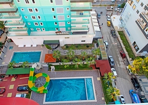 شقة اطلالة بحر في محمودلار - غرفة وصالة ضمن مجمع حديث -محمودلار / الانيا 