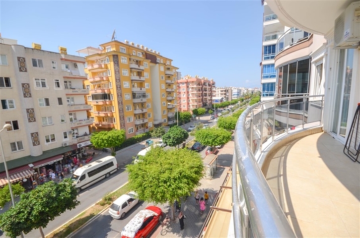 شارع بارباروس محمودلار - شقة 2 غرفة وصالة -مفروشة - في الانيا 