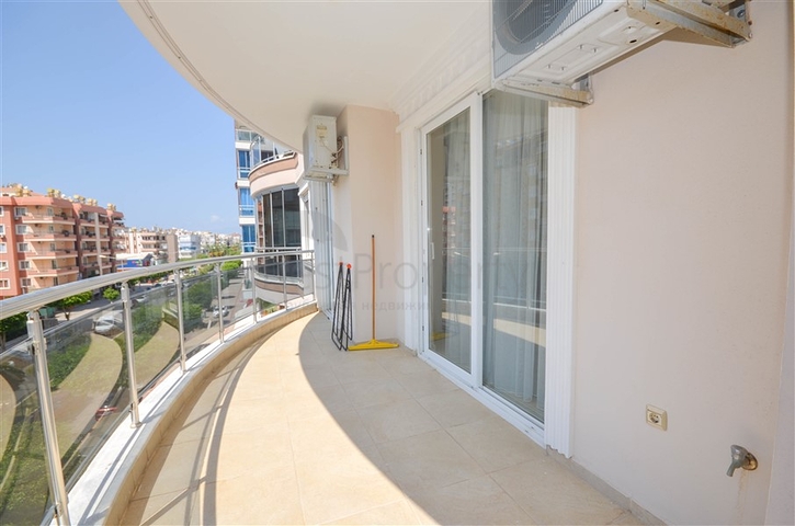 شارع بارباروس محمودلار - شقة 2 غرفة وصالة -مفروشة - في الانيا 