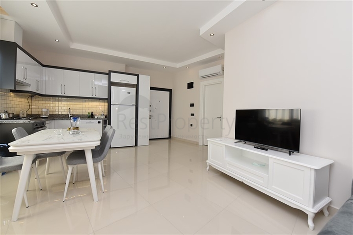 اطلالة على الفابة -شقة غرفة وصالة مفروشة -ضمن مجمع حديث في افسلار / الانيا 