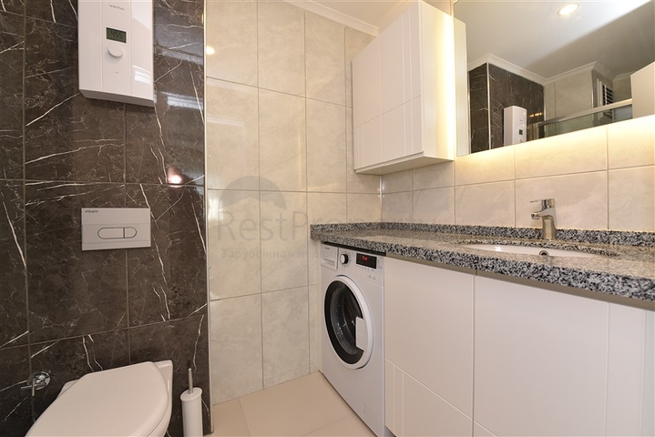 اطلالة على الفابة -شقة غرفة وصالة مفروشة -ضمن مجمع حديث في افسلار / الانيا 