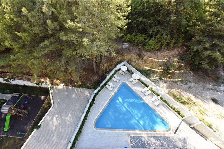 ضمن منطقة هادئة - شقة غرفة وصالة مفروشة - مجمع حديث - افسلار / الانيا 