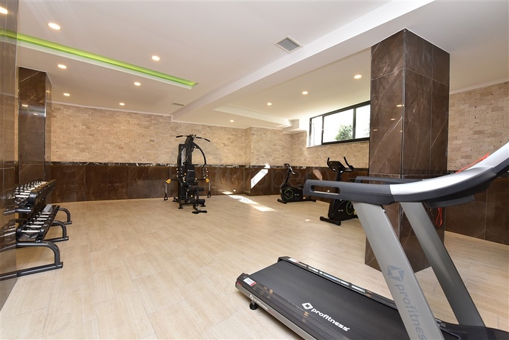 ضمن منطقة هادئة - شقة غرفة وصالة مفروشة - مجمع حديث - افسلار / الانيا 