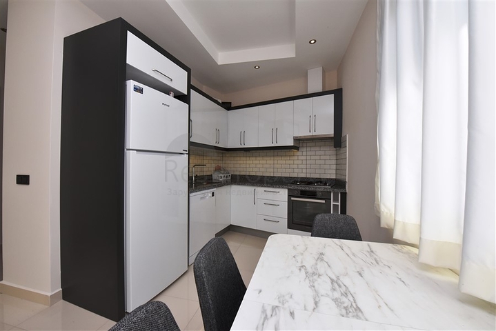 ضمن منطقة هادئة - شقة غرفة وصالة مفروشة - مجمع حديث - افسلار / الانيا 