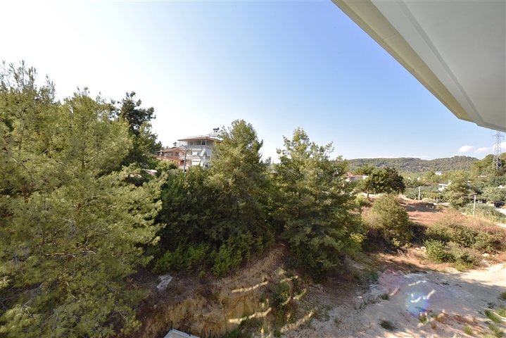 ضمن منطقة هادئة - شقة غرفة وصالة مفروشة - مجمع حديث - افسلار / الانيا 