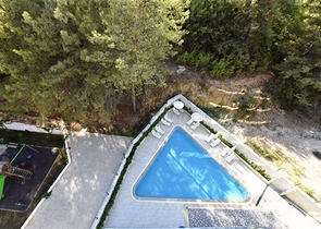 ضمن منطقة هادئة - شقة غرفة وصالة مفروشة - مجمع حديث - افسلار / الانيا 