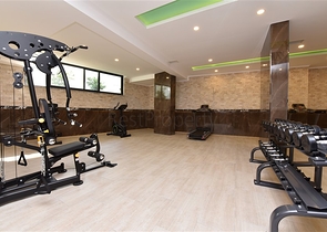 ضمن منطقة هادئة - شقة غرفة وصالة مفروشة - مجمع حديث - افسلار / الانيا 