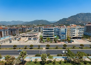 شقق اطلالة بحر مباشرة في الانيا - مجمع قيد الانشاء - في كاستل / الانيا 