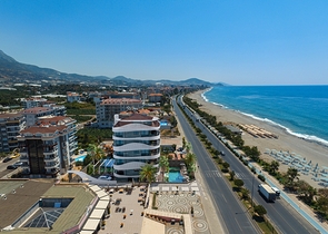 شقق اطلالة بحر مباشرة في الانيا - مجمع قيد الانشاء - في كاستل / الانيا 