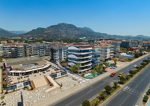 شقق اطلالة بحر مباشرة في الانيا - مجمع قيد الانشاء - في كاستل / الانيا 