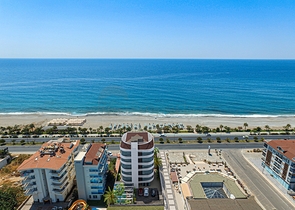 شقق اطلالة بحر مباشرة في الانيا - مجمع قيد الانشاء - في كاستل / الانيا 