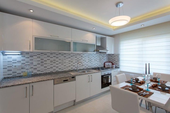 مجمع عصري بخيارات متعددة في ألانيا 