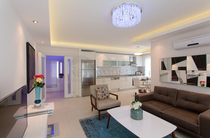 مجمع عصري بخيارات متعددة في ألانيا 