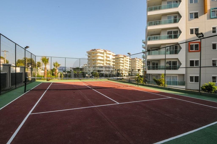 مجمع عصري بخيارات متعددة في ألانيا 