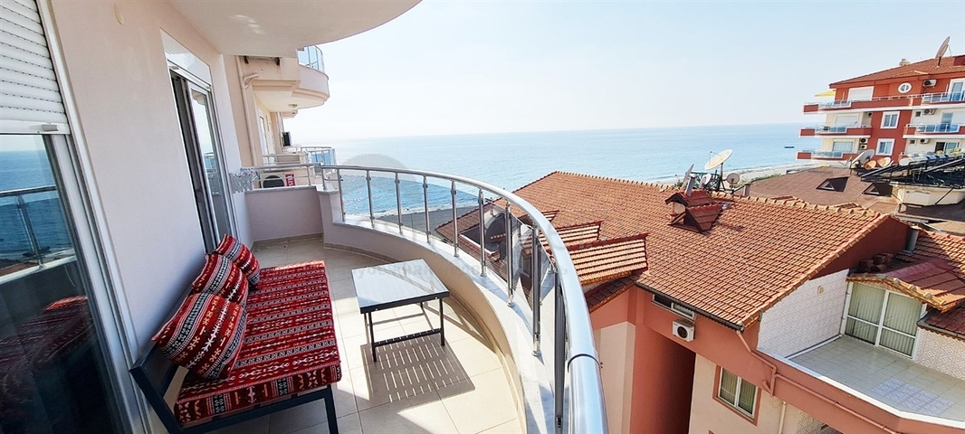 شقة اطلالة بحر في محمودلار - تصميم 2 غرفة وصالة -مفروشة -مباشرة على البحر - محمودلار / الانيا 