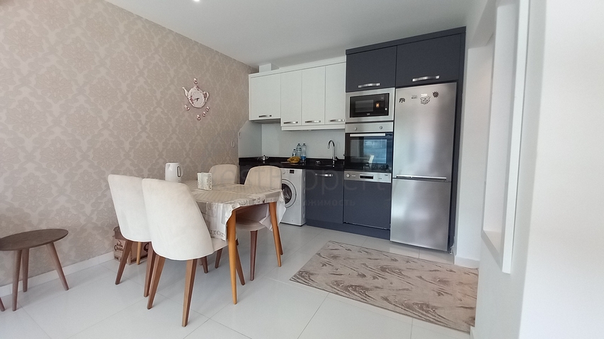 شقق فاخرة للبيع في الانيا - غرفة وصالة مفروشة -ضمن مجمع 5 نجوم -في كارجيجاك / الانيا 