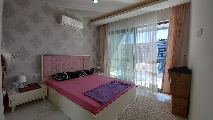 شقق فاخرة للبيع في الانيا - غرفة وصالة مفروشة -ضمن مجمع 5 نجوم -في كارجيجاك / الانيا 