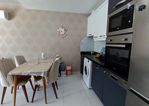 شقق فاخرة للبيع في الانيا - غرفة وصالة مفروشة -ضمن مجمع 5 نجوم -في كارجيجاك / الانيا 