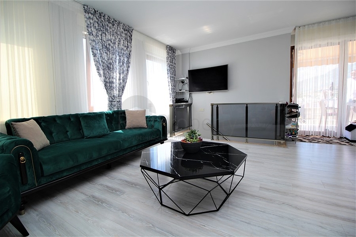 فلل للبيع في الانيا - فيلا مستقلة مع مسبح خاص -بسعر مناسب -في كارجيجاك / الانيا 