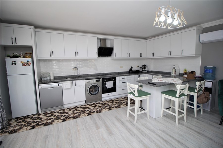 فلل للبيع في الانيا - فيلا مستقلة مع مسبح خاص -بسعر مناسب -في كارجيجاك / الانيا 