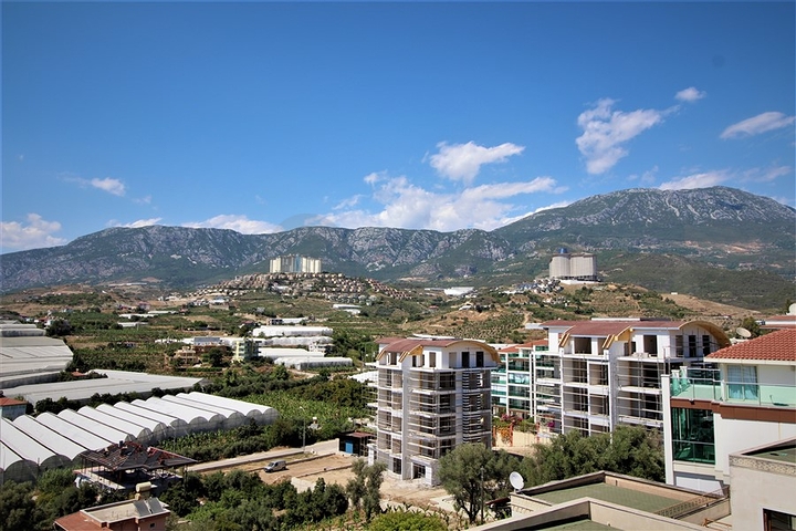 فلل للبيع في الانيا - فيلا مستقلة مع مسبح خاص -بسعر مناسب -في كارجيجاك / الانيا 