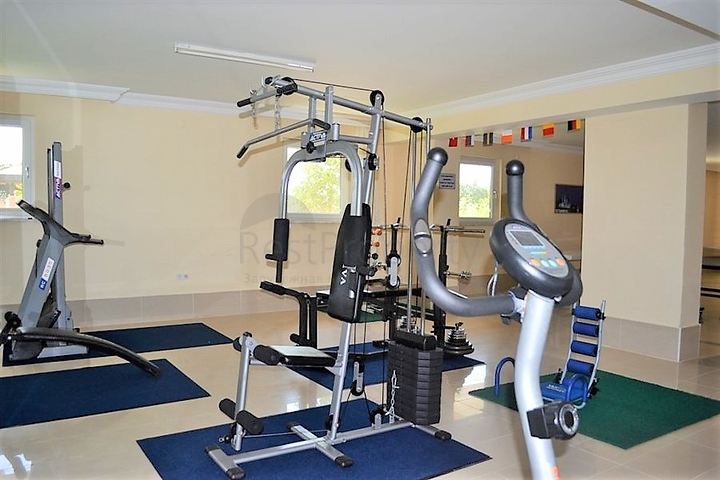 شقق على البحر في الانيا - غرفتين وصالة -مفروشة - ضمن مجمع على البحر مباشرة -في محمودلار / الانيا 