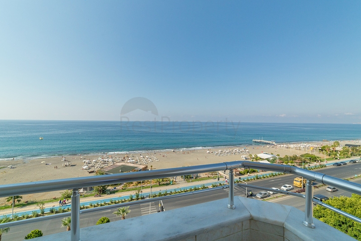 شقق على البحر في الانيا - غرفتين وصالة -مفروشة - ضمن مجمع على البحر مباشرة -في محمودلار / الانيا 