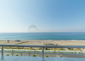 شقق على البحر في الانيا - غرفتين وصالة -مفروشة - ضمن مجمع على البحر مباشرة -في محمودلار / الانيا 