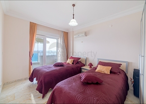 شقق على البحر في الانيا - غرفتين وصالة -مفروشة - ضمن مجمع على البحر مباشرة -في محمودلار / الانيا 