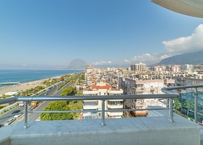 شقق على البحر في الانيا - غرفتين وصالة -مفروشة - ضمن مجمع على البحر مباشرة -في محمودلار / الانيا 