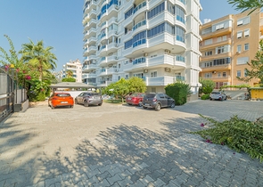 شقق على البحر في الانيا - غرفتين وصالة -مفروشة - ضمن مجمع على البحر مباشرة -في محمودلار / الانيا 