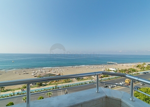 شقق على البحر في الانيا - غرفتين وصالة -مفروشة - ضمن مجمع على البحر مباشرة -في محمودلار / الانيا 