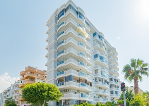 شقق على البحر في الانيا - غرفتين وصالة -مفروشة - ضمن مجمع على البحر مباشرة -في محمودلار / الانيا 