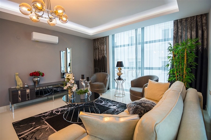 شقة فاخرة قريبة من البحر -تصميم 2 غرفة وصالة -في محمودلار / الانيا 