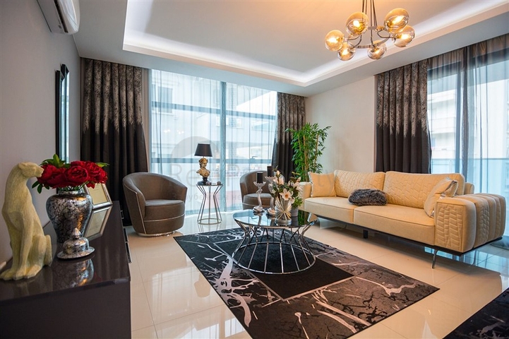 شقة فاخرة قريبة من البحر -تصميم 2 غرفة وصالة -في محمودلار / الانيا 