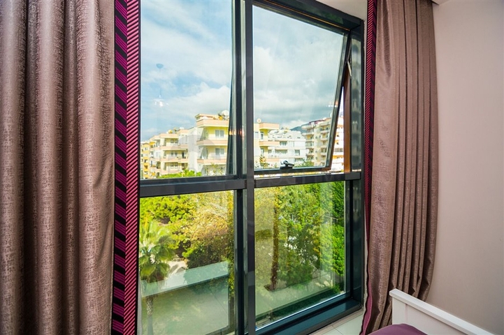 شقة فاخرة قريبة من البحر -تصميم 2 غرفة وصالة -في محمودلار / الانيا 