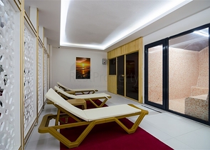 شقة فاخرة قريبة من البحر -تصميم 2 غرفة وصالة -في محمودلار / الانيا 