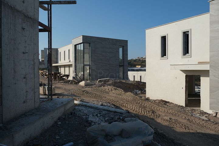 مجمع فيلا صديق للبيئة مع إطلالات على البحر والغابات!